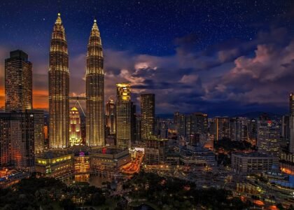 Book your flights, hotels and holiday packages to Kuala Lumpur